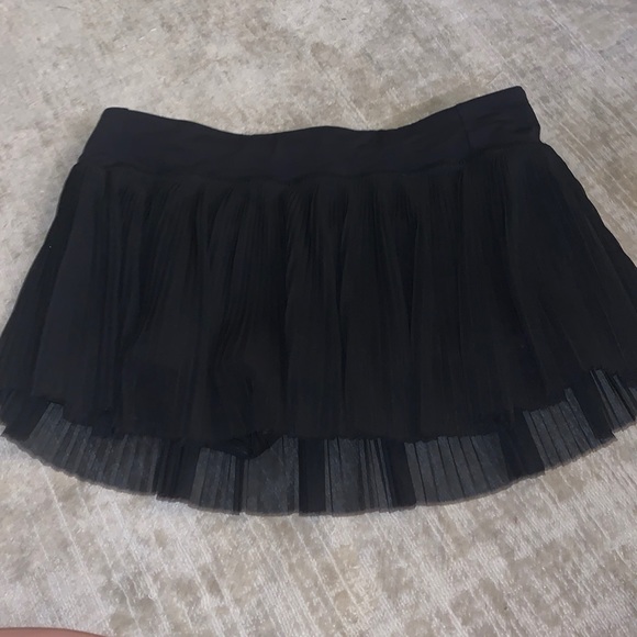 Lululemon pleated tennis skirt
